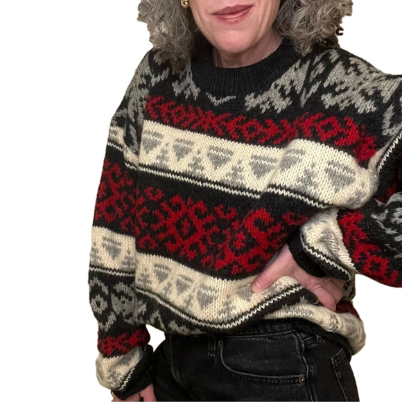 VINTAGE 100% Virgin Wool Pullover Crew Neck Sweater Black Cream Grey Red Large - Picture 9 of 13